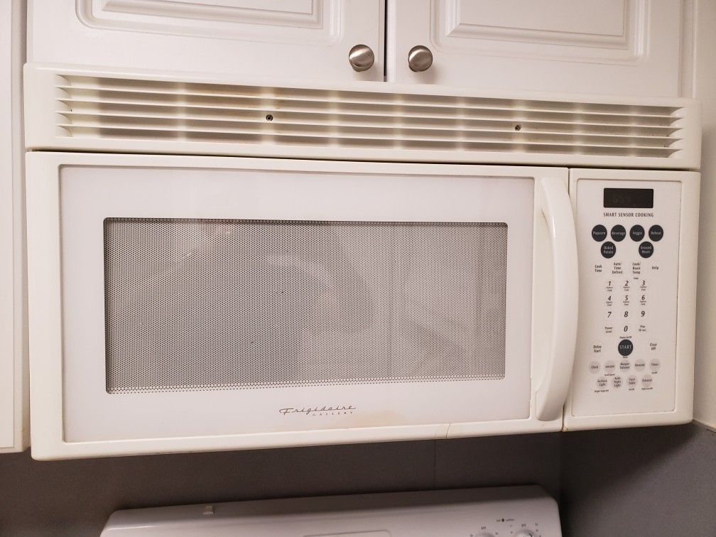 Microwave Oven