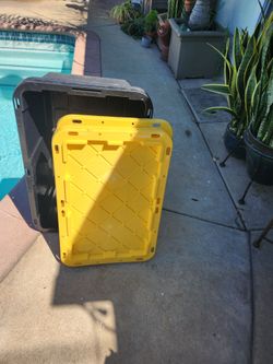 Large Heavy-Duty Plastic Storage Tote and Lid