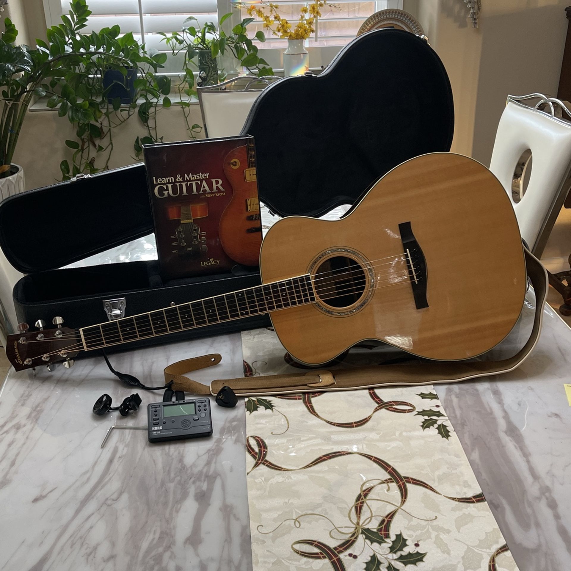 Eastman AC422 Grand Auditorium Guitar with Accessories