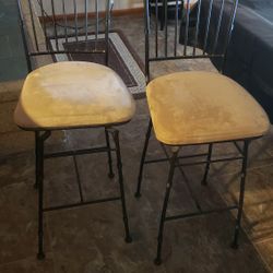 2 Bar Stools