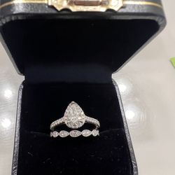 Engagement/Wedding Ring Set
