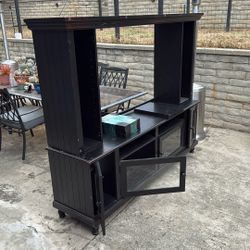 Media Center TV Shelf/ Cabinet