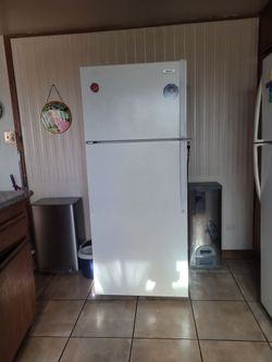 Miving sale:whirlpool refrigerator