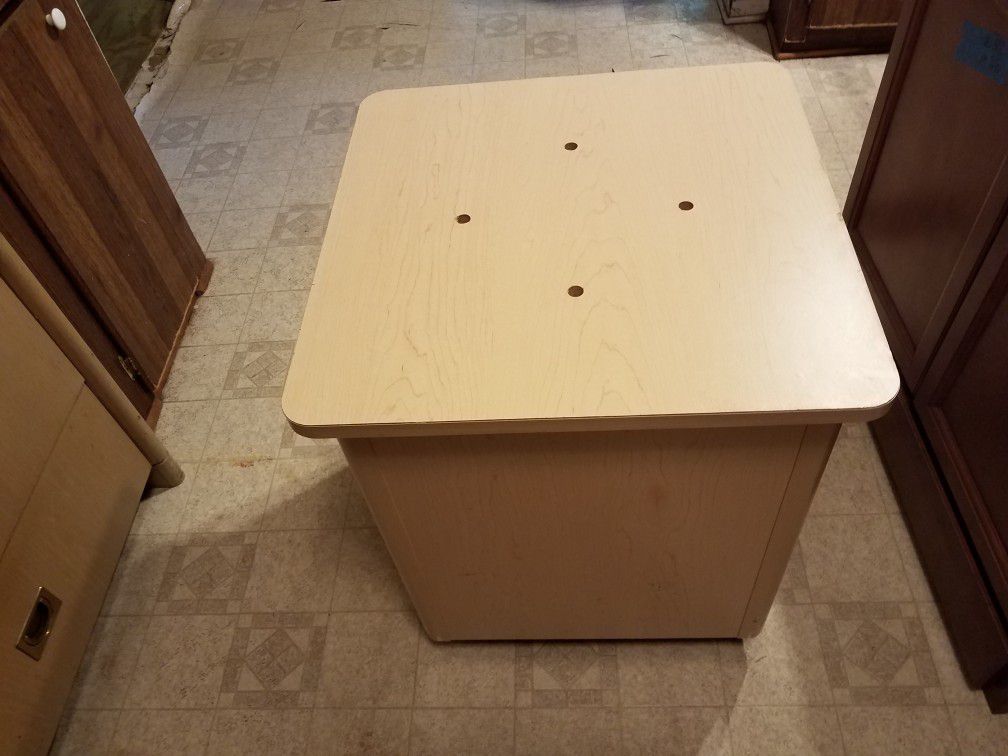 Rolling End Table.  36Hx24x22.