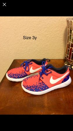 Nike roshe size 3y