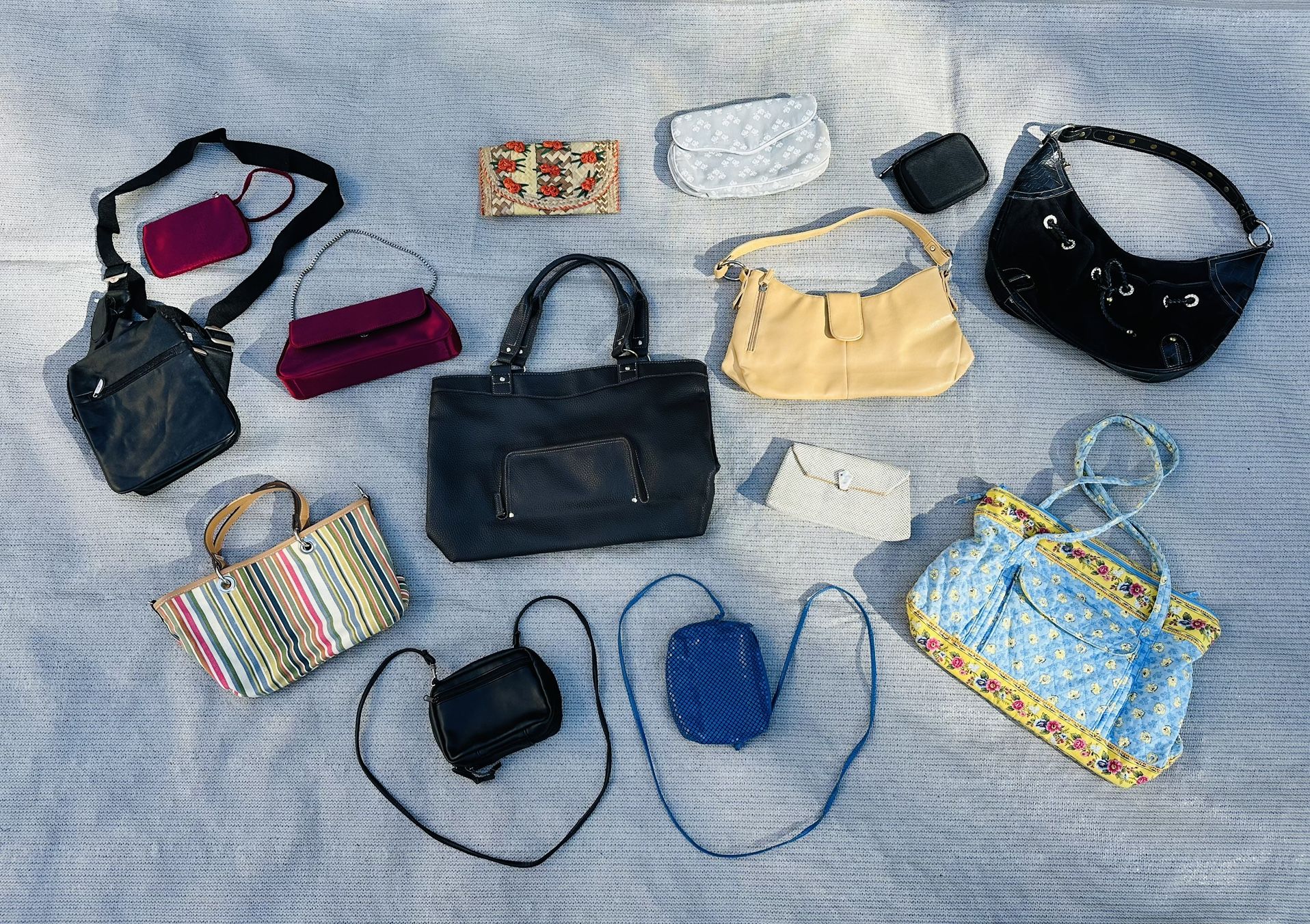 Hand Bags / Purses / Belts / Scarfs