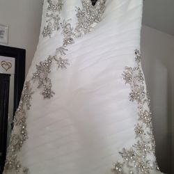 WEDDING DRESS 