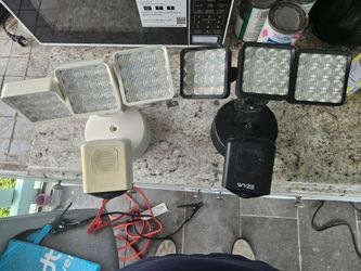 2 Camara wyze con luz inteligente