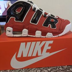 Nike Uptempo Bulls Size 5.5y