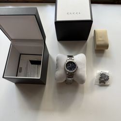 Gucci Watch Full Set!!!