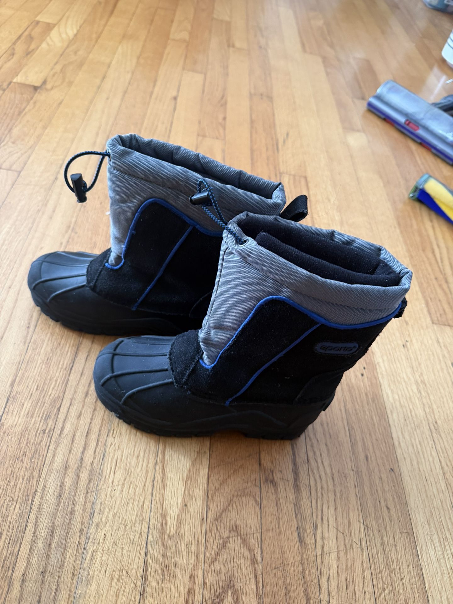 Kids Winter Snow Boots SIZE 2M