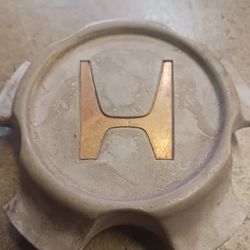 Honda CRV OEM Center Cap