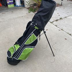 Barely Used golf clubs (full set)