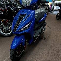Brand New Razor Se 200cc 