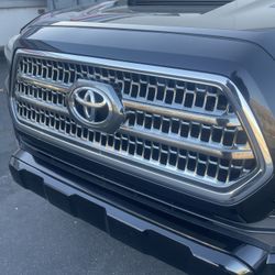 Toyota Grill