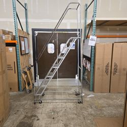7 Step Rolling Ladder