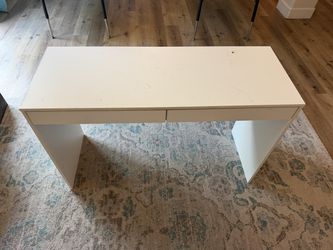 Free Desk - 2 drawers basic