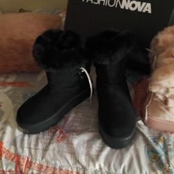 Fashion Nova Boots 