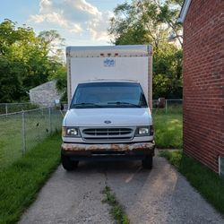 2002 Ford E-350