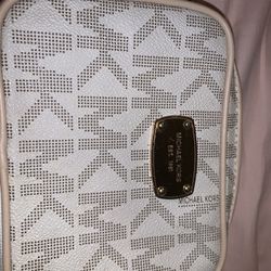 Micheal Kors Purse