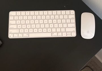 Apple Magic Mouse and Keyboard - Rechargeable