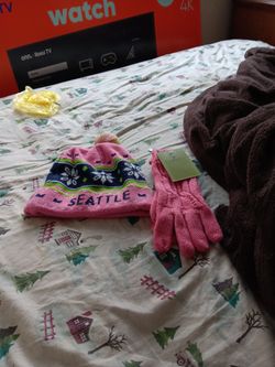 Girls Hat And Glove Set