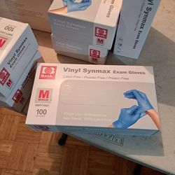 Gloves medical medium