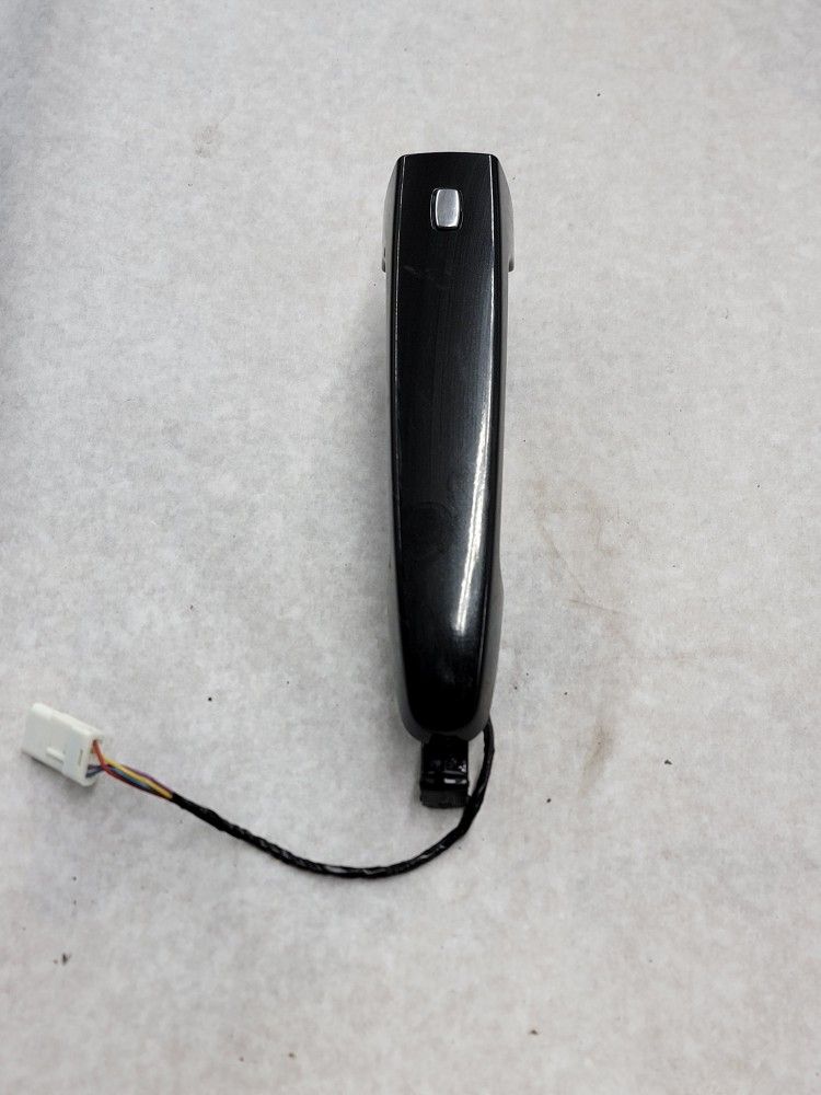2020 Terrain Passenger Door Handle Black
