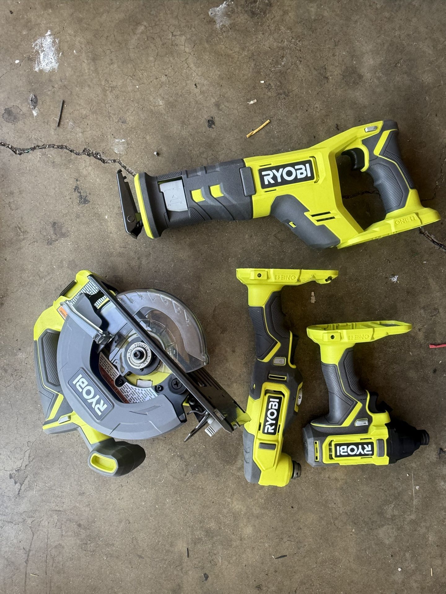 Brand New Ryobi Tool Set With Bag