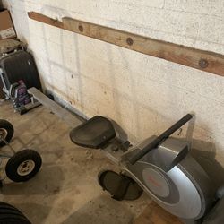 Sunny Health & Fitness SF‑RW5515 Magnetic Rowing Machine 