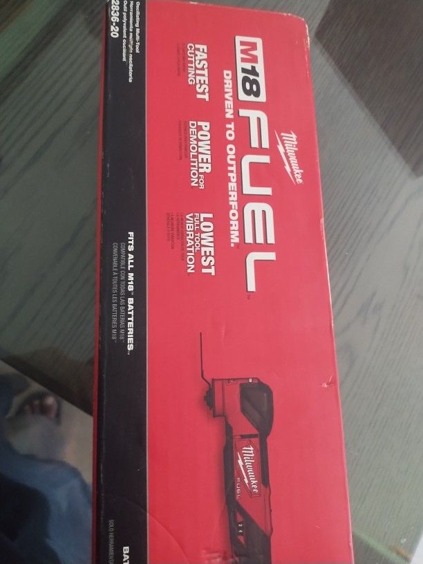 MILWAUKEE M18 FUEL MULTI -TOOL