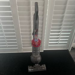 Dyson DC40 Ball Upright Vacuum Excellent cond