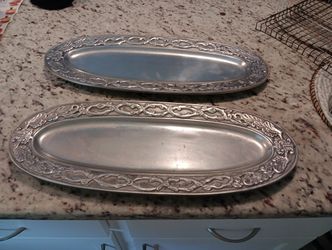 Large Party Serving  Metal Plates