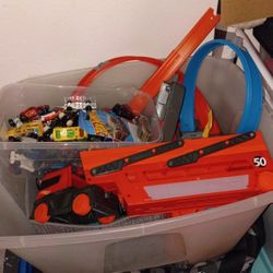 Hot Wheels Tracks And Cars And Truck/Car Holder 