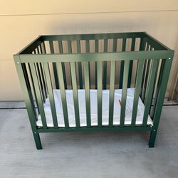 Convertible Mini-crib 4-in-1 NEW; Dimensions & Cross Streets In Description Below 👇🏻