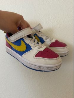Nikes 11c