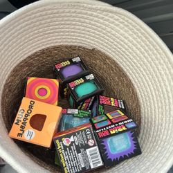 Needoh Glitter And Glow Cube 