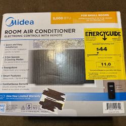 A/C  Air Conditioner Midea 5000 BTU