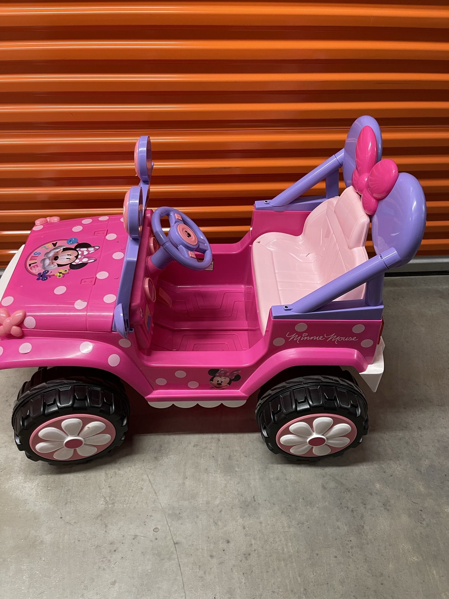 Minnie Mouse 6V Battery Powered Ride-Toy
