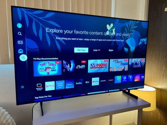 Samsung 55” 4K Smart TV + Wall Mount – Excellent Condition