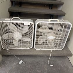 2 Box Fans