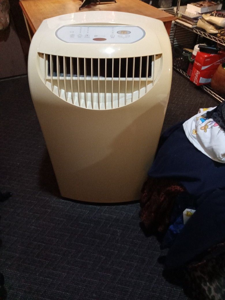 Maytag Portable Air Conditioner for Sale in Bradenton, FL OfferUp