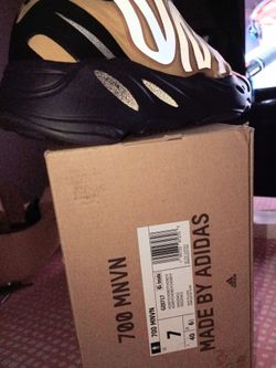 I have sneakers for sale children up to size 17 men's