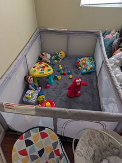 74×50 Baby Playpen and Playmat