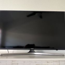 40-inch Samsung LED Smart TV