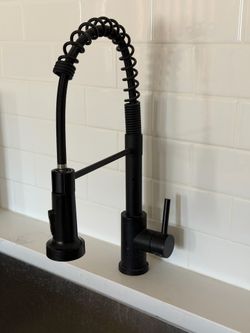 Black Modern Kitchen Sink Faucet