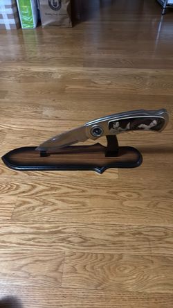 Collectible Elvis  Presley  display knife