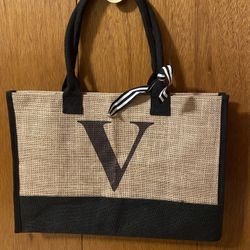 Woman’s Burlap Tote Bag “V”