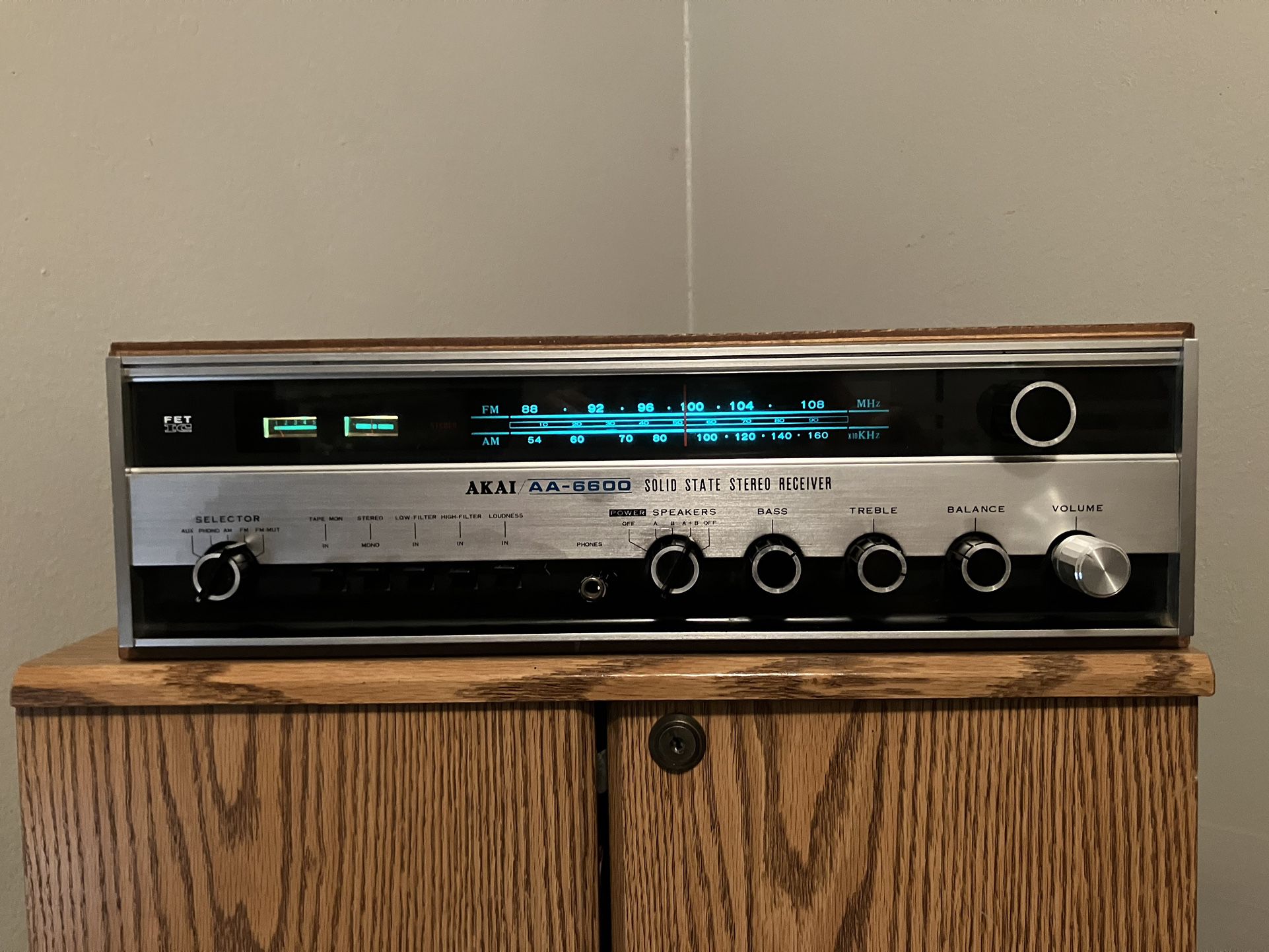 Akia  AA-6600  Solid State Stereo Receiver