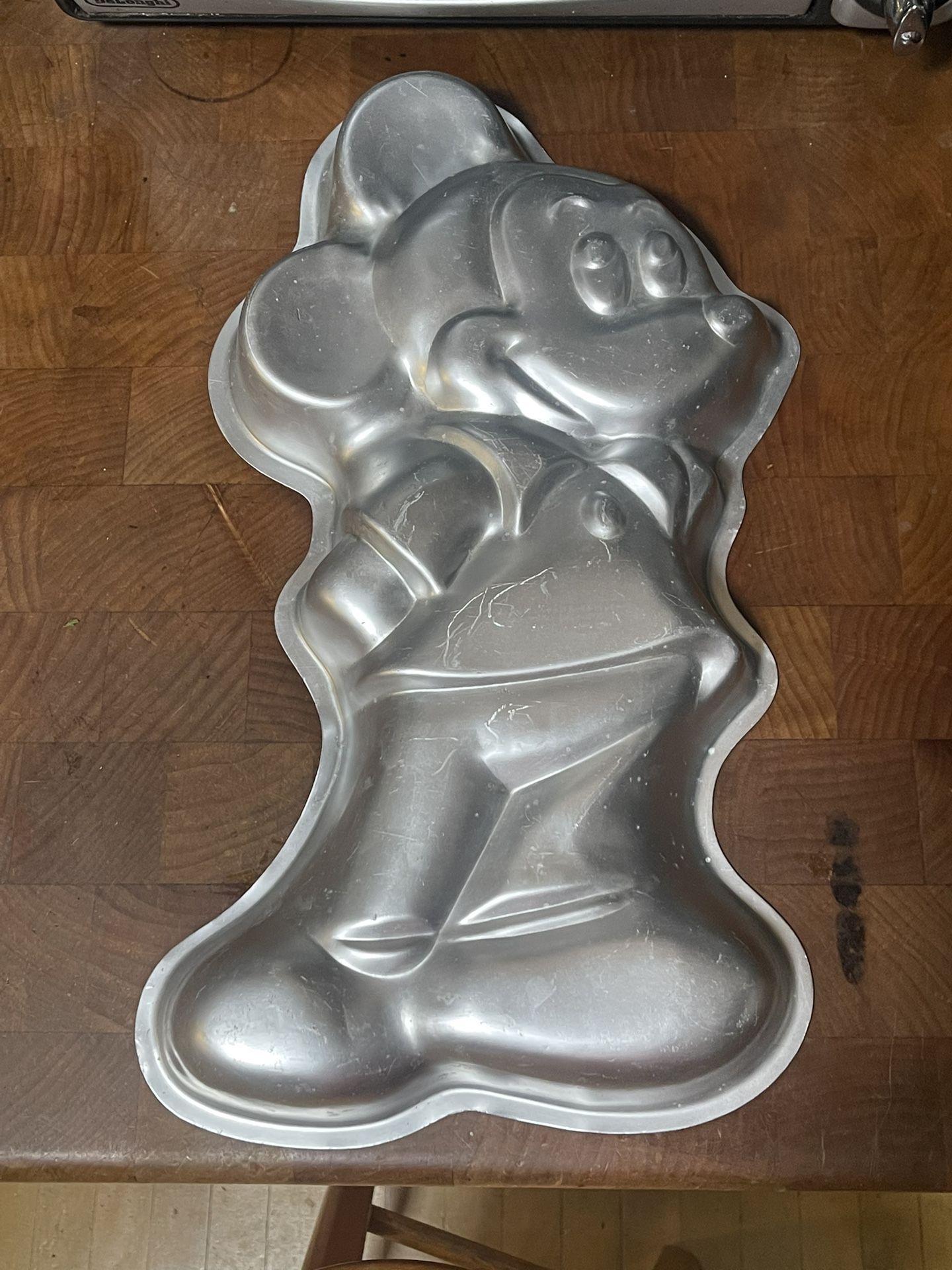 Vintage 1978 Wilton Walt Disney Productions Mickey Mouse Cake Pan (contact info removed)